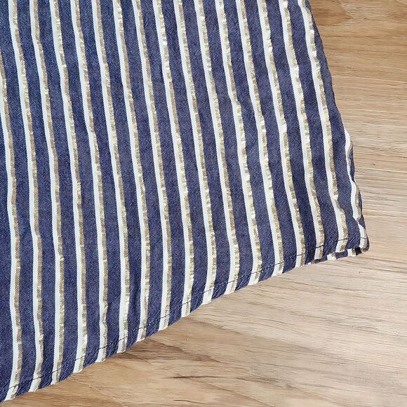 🔺️Torrid Blue, White, Metallic Gold Luxe Striped Buttoned Vneck Blouse 3X - Picture 9 of 14